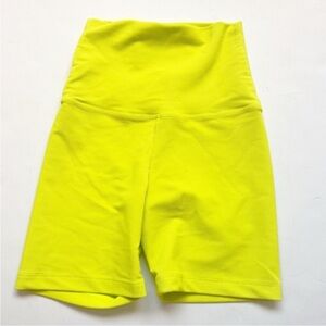 BeachRiot Beach Riot Biker Shorts Workout
Spandex Gym Bike Neon Ribbed